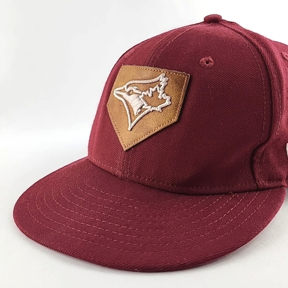 ⭐️3/ $30⭐️ Toronto Blue Jays New Era 59Fifty Ball Cap Burgundy Tan Size 7.5 - Picture 4 of 14